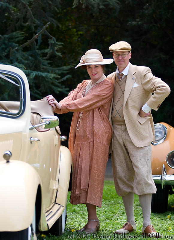 Person dressed in vintage 1930 attire at the Art Deco Society of California Gatsby Afternoon Picnic