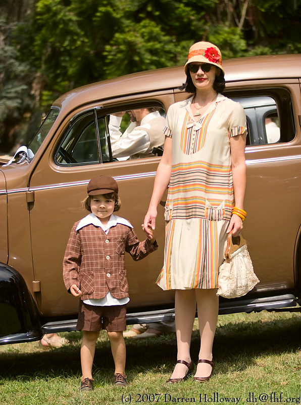 Person dressed in vintage 1930 attire at the Art Deco Society of California Gatsby Afternoon Picnic