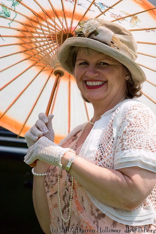 Person dressed in vintage 1930 attire at the Art Deco Society of California Gatsby Afternoon Picnic