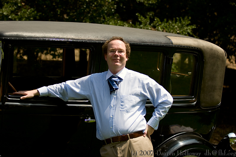 Person dressed in vintage 1930 attire at the Art Deco Society of California Gatsby Afternoon Picnic