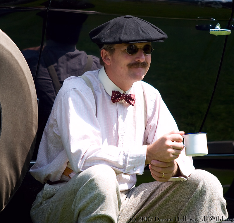 Person dressed in vintage 1930 attire at the Art Deco Society of California Gatsby Afternoon Picnic