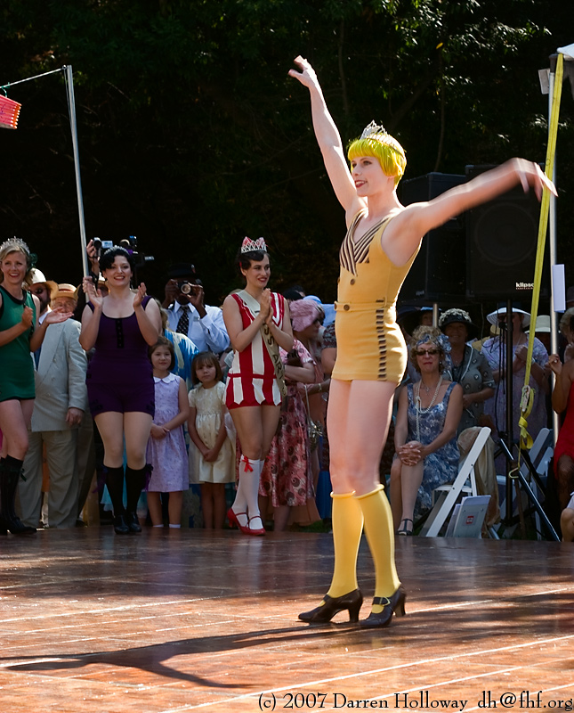 Person dressed in vintage 1930 attire at the Art Deco Society of California Gatsby Afternoon Picnic