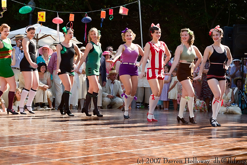 Person dressed in vintage 1930 attire at the Art Deco Society of California Gatsby Afternoon Picnic