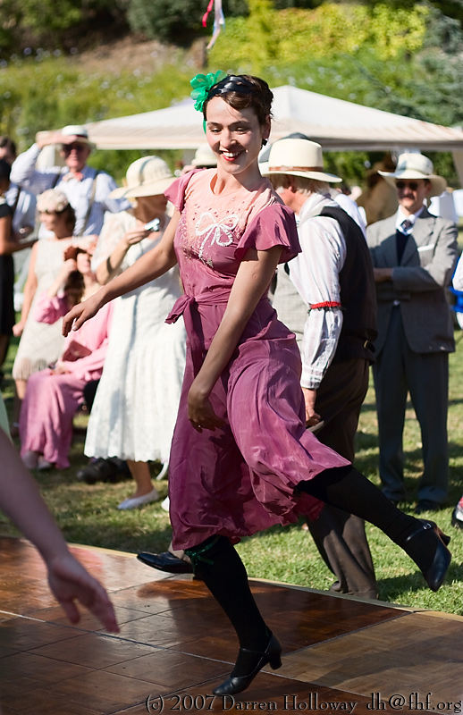 Person dressed in vintage 1930 attire at the Art Deco Society of California Gatsby Afternoon Picnic