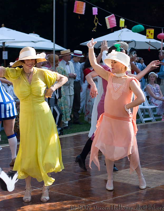 Person dressed in vintage 1930 attire at the Art Deco Society of California Gatsby Afternoon Picnic
