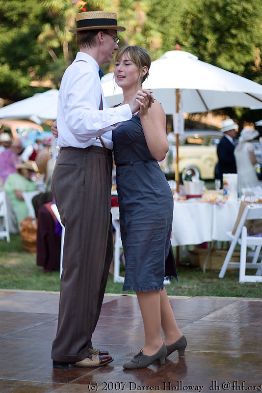 Person dressed in vintage 1930 attire at the Art Deco Society of California Gatsby Afternoon Picnic