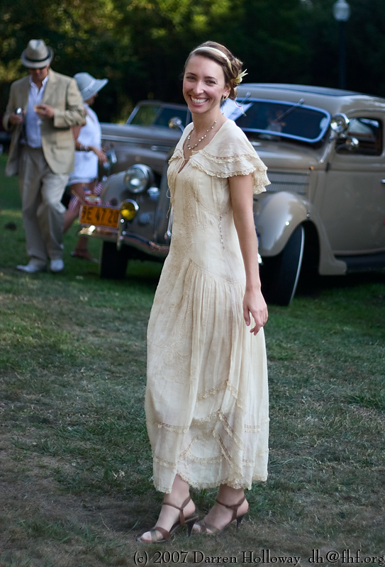 Person dressed in vintage 1930 attire at the Art Deco Society of California Gatsby Afternoon Picnic